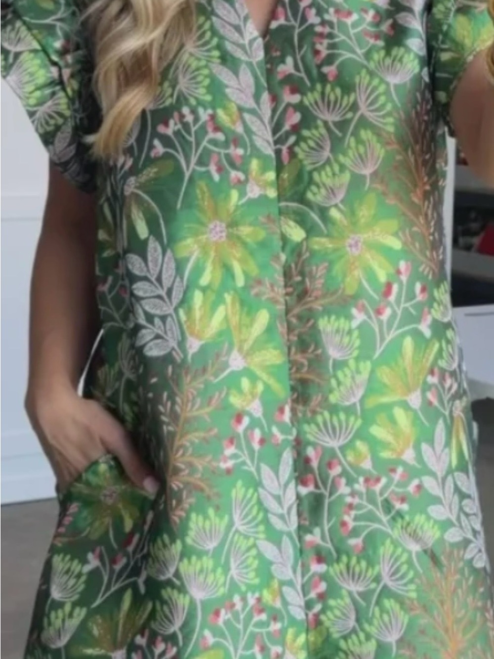 Women’s Boutique Jaquard' Green Floral Dress size lg NWT